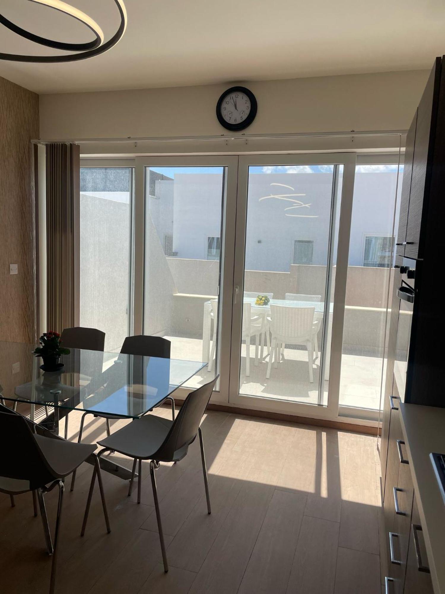 Wonderful Three Bedroom Apartment